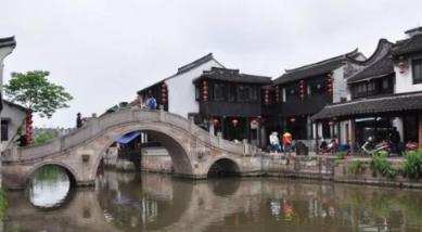 甘油三酯高的人，冬季应该注重饮食的调整，多吃2果